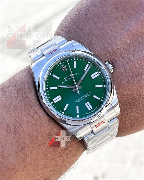 Rolex 124300 Green New Oyster Perpetual 41 Mens Watch.